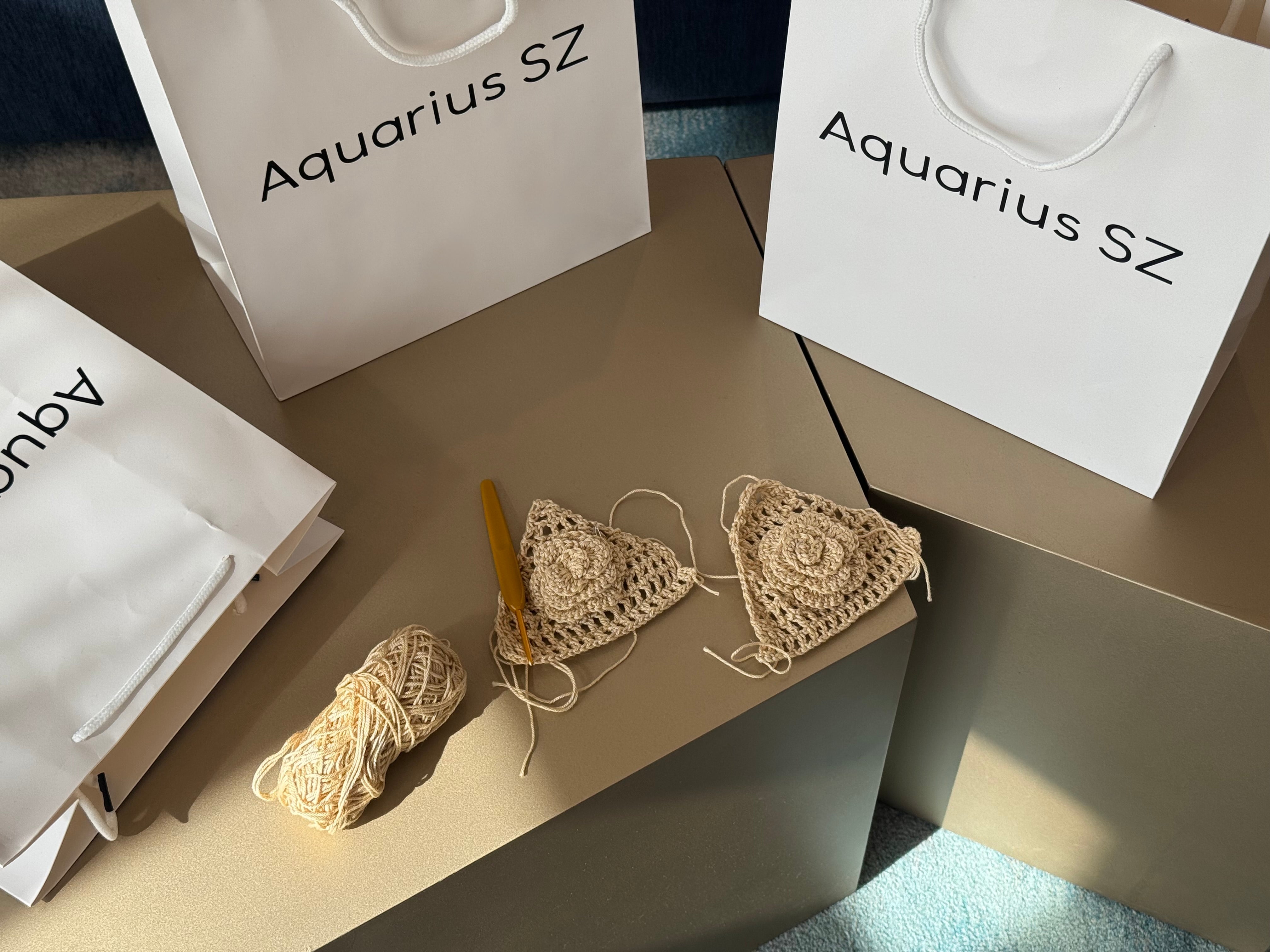 Contact – Aquarius SZ