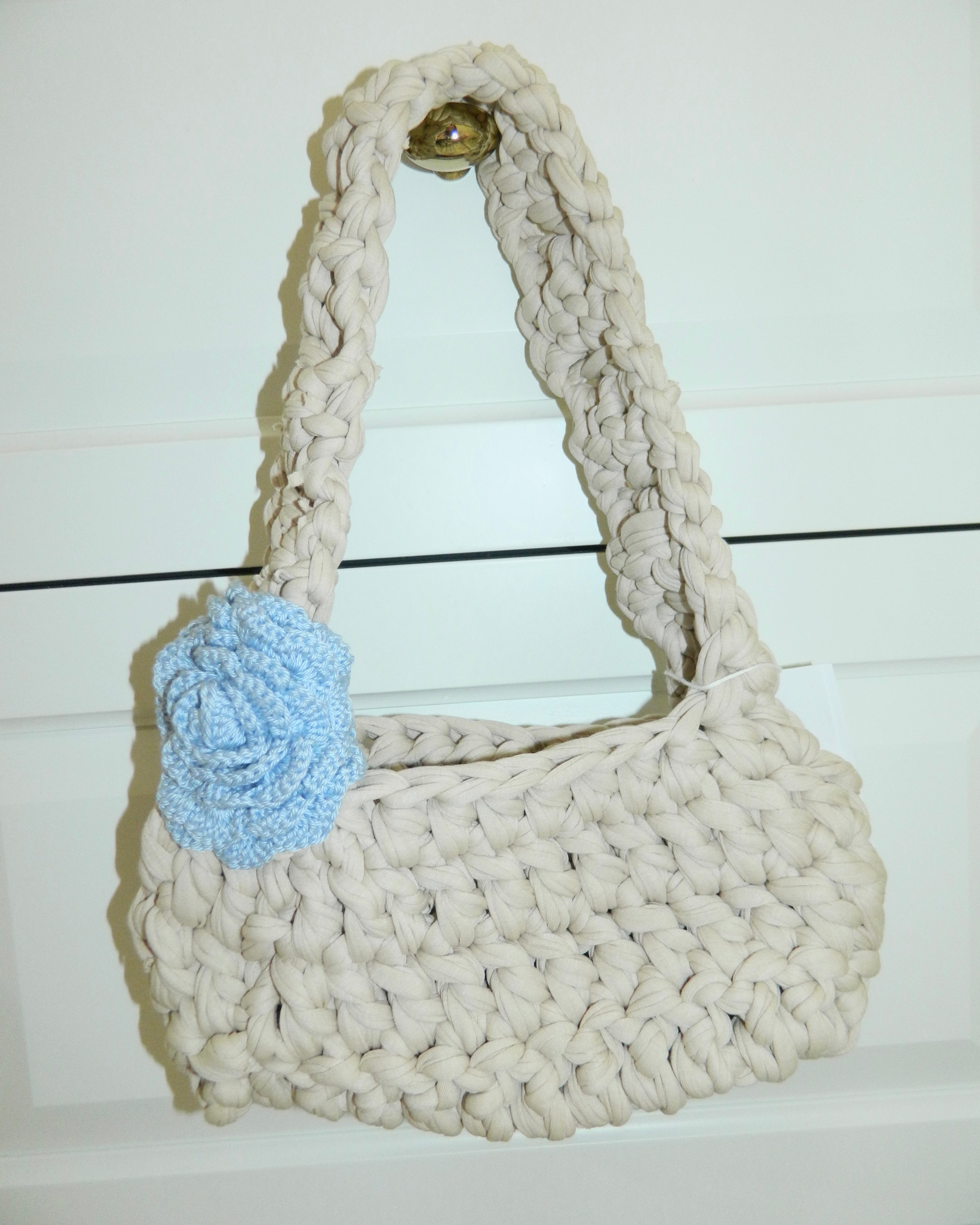 Milk Cake Shoulder Bag