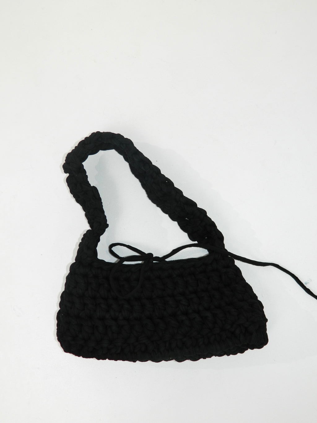 LA TARTA DE MEDIANOCHE SHOULDER BAG